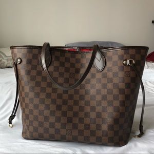 Louis Vuitton Damier Neverfull in MM
